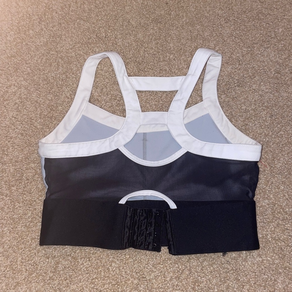 High intensity sports bra - Picture 3 of 3